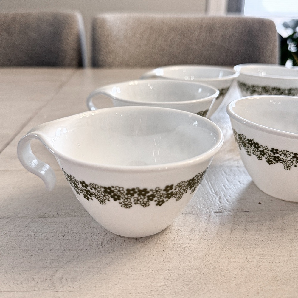 7 Corelle Spring Blossom Green Daisy Coffee Cups